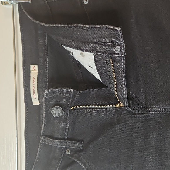 Levi's Women's 311 Shaping Skinny Black Jean Size 25 - Picture 6 of 10